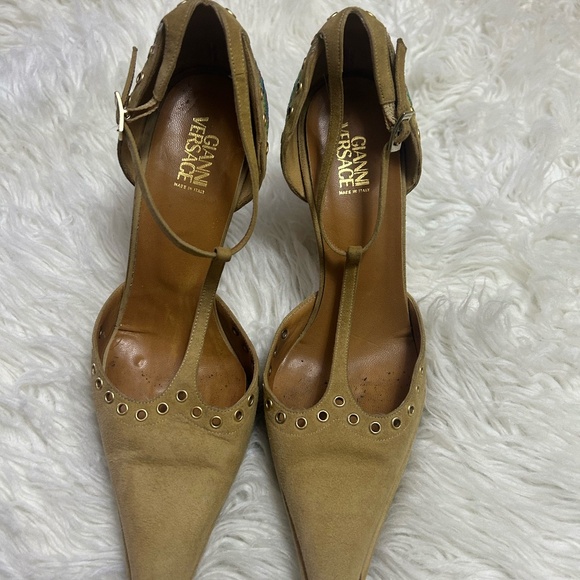 VERSACE SHOES SIZE 37 - Picture 1 of 6